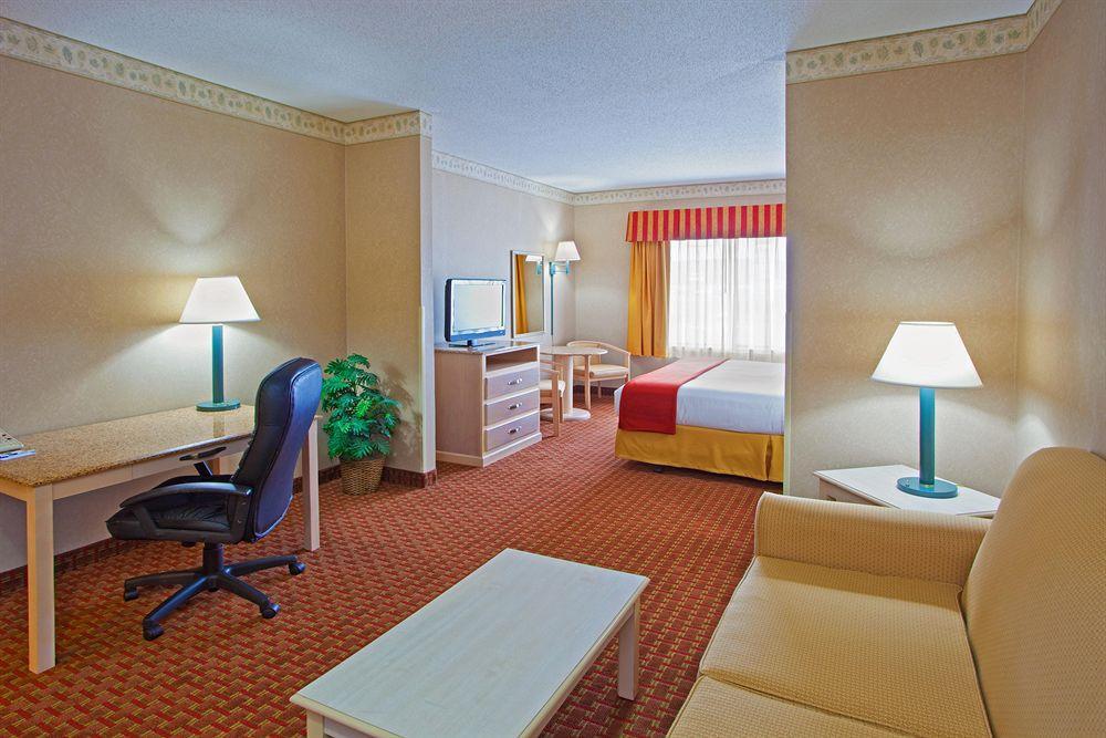 Best Western Plus Pocomoke City Hotel Phòng bức ảnh